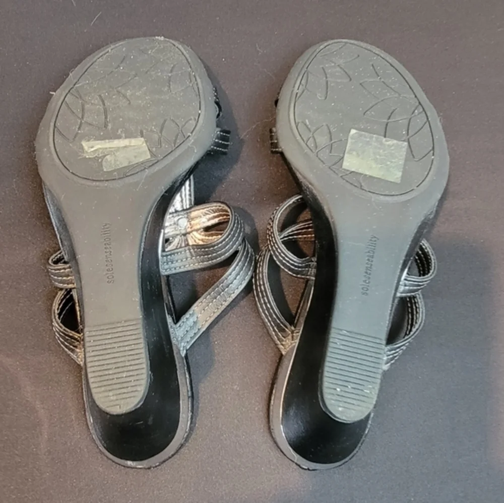 Sole Senseability Justine Black‎ & Silver Wedge Sandals Size 8
